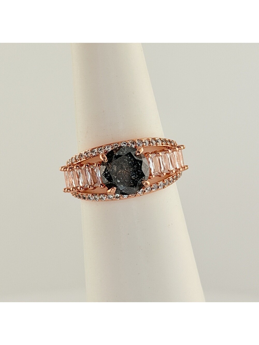 Bomb Party Ring Sz 8 "Can't Hold Me Down" Black Ice Crystal on Rose Gold